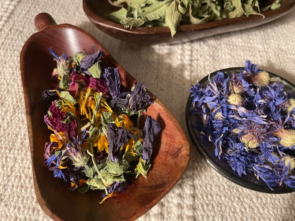 tee-lose-schoene-farben-min-1